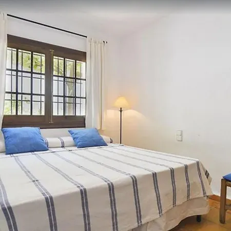 De Estilo Rustico-moderno Casa de Férias Teulada